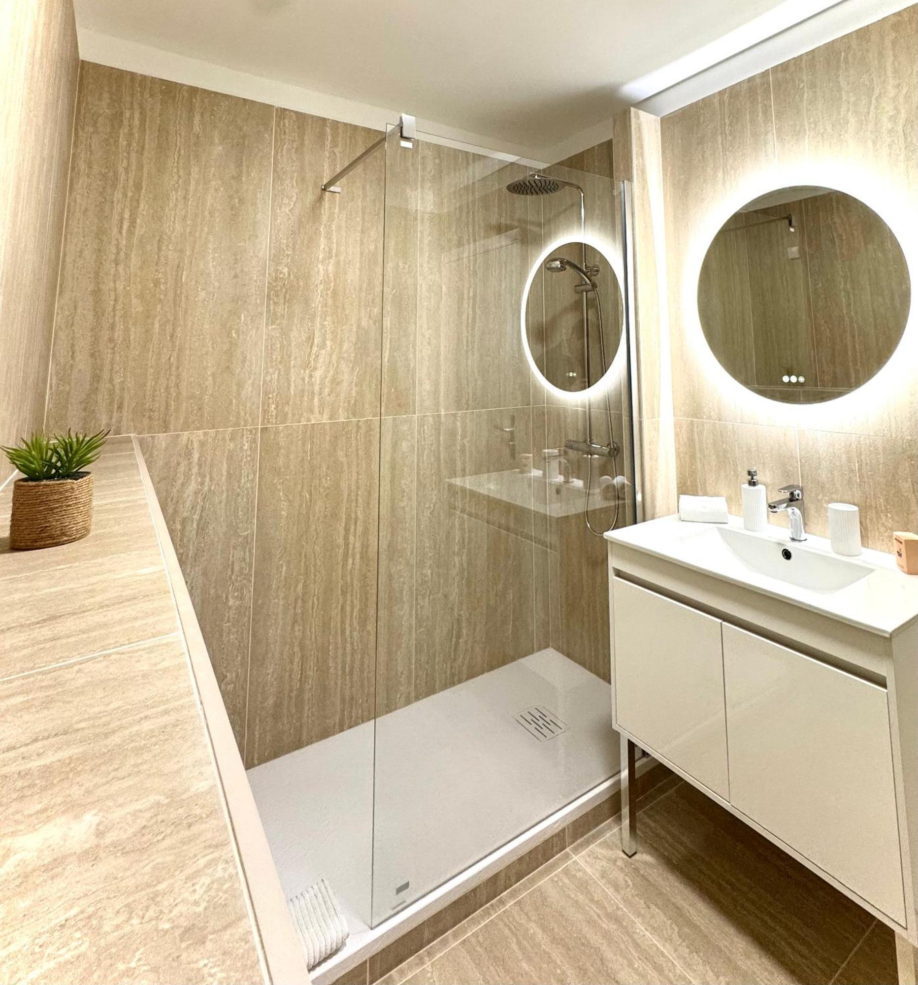 Monaco Sea View & Parking Apartment Бюсолей Екстериор снимка